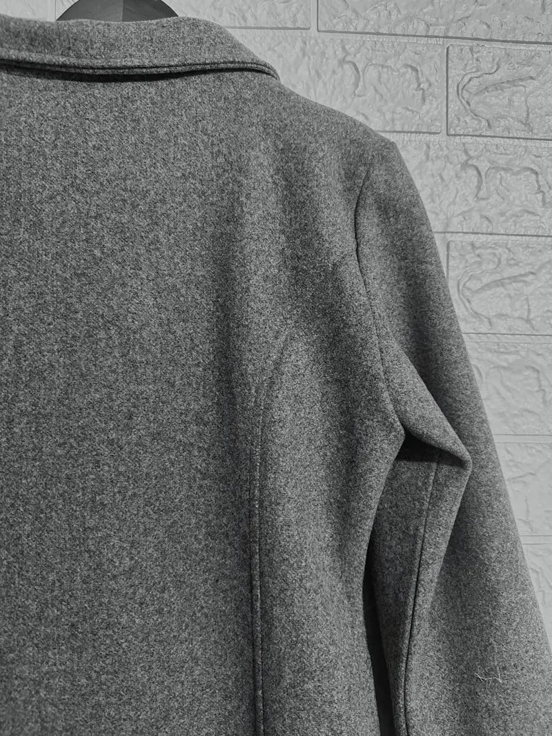 Damrock med en knapp | Minimalistisk design i slitstarkt material